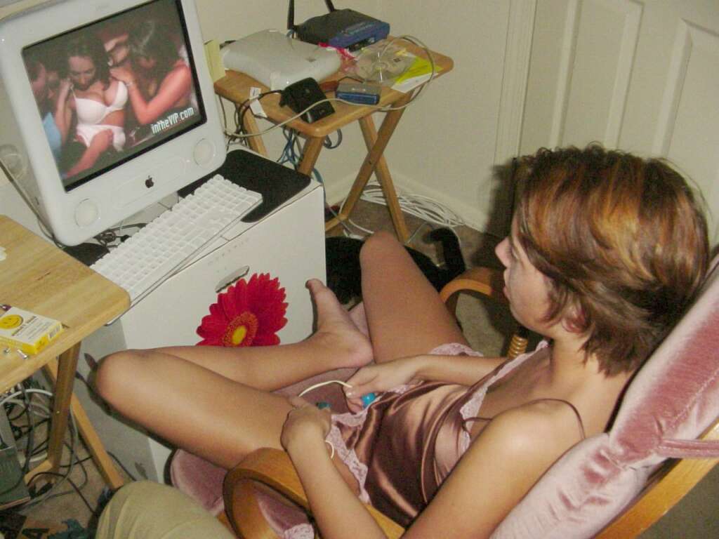 Watching Porn While Masturbating Provides Pleasure Immensity